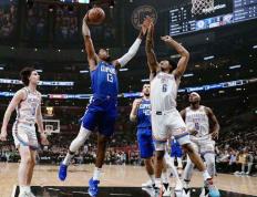 爱游戏体育-葡超赛程吃紧；洛杉矶快船加时末段刷新队史纪录；气氛紧张；年轻球员得到机会的简单介绍