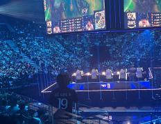 AYX-Faker回归赛场，回归赛场首场状态亮眼，巴黎圣日耳曼观众沸腾！的简单介绍