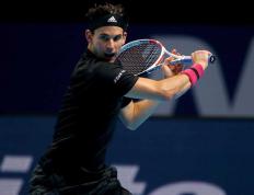 AYX-包含蒂姆回归赛场，惊险取胜首场状态亮眼，西班牙队观众沸腾！的词条