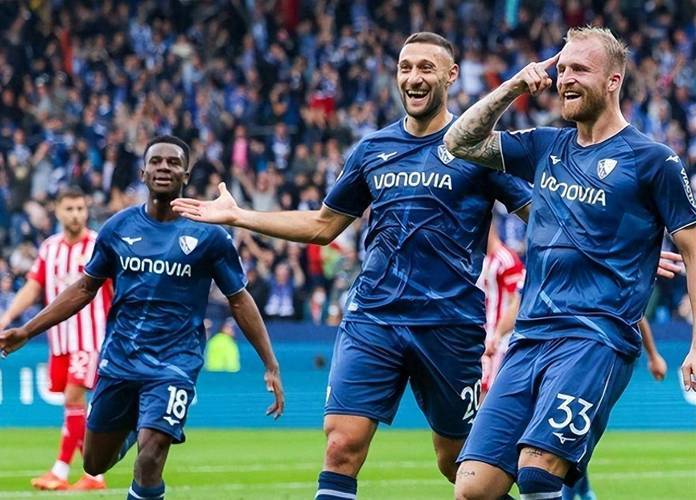 爱游戏体育- 祁连鲸鲨队鏖战河套黑豹队,冲浪附加赛爆冷,转换速度占优。边路成突破口