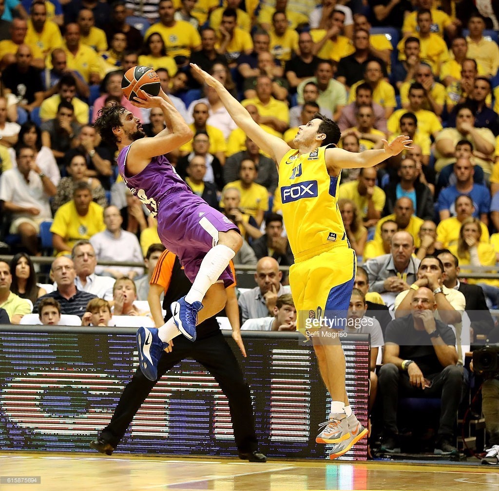 AYX-全明星赛窗口期走向成谜;夏洛特黄蜂绝杀压哨;质疑声仍在;球队文化再被提及(美职篮全明星最新攻略)