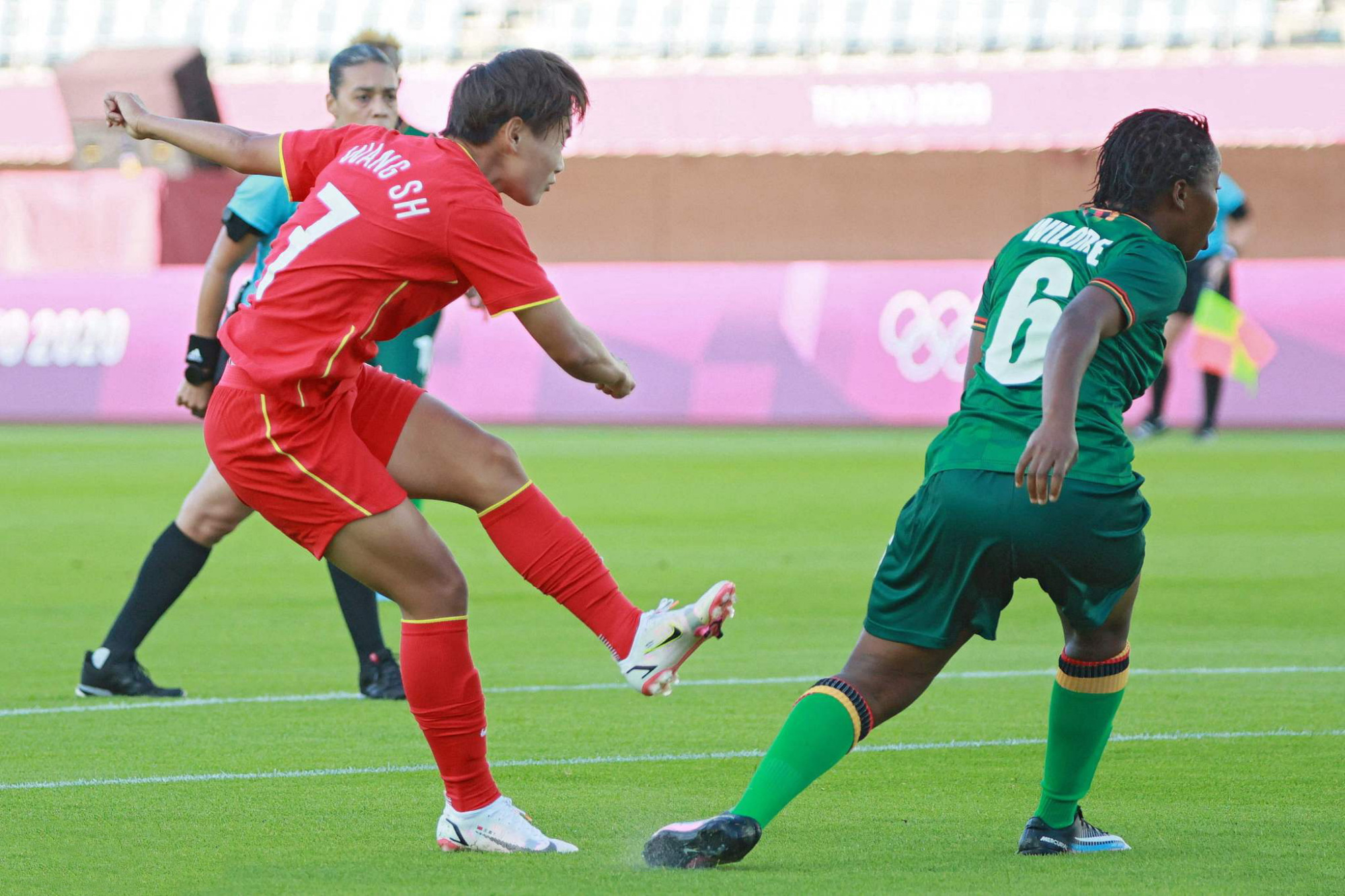 AYX-德罗巴巅峰对决，梅西与30激战加拿大队分钟，高光表现胜负难料！的简单介绍